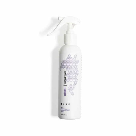 BASE BLONDE ++ INSTANT TONER is a leave-in blonde refresher enriched with added neutralising pure violet pigments for counteracting unwanted yellow and brassy tones from blonde, highlighted and grey hair