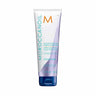 Say goodbye to brassiness with Moroccanoil Blonde Perfecting Purple Conditioner. This lightweight, tone-correcting conditioner is infused with violet pigments to neutralise yellow and orange tones in blonde, lightened, brunette, and grey hair